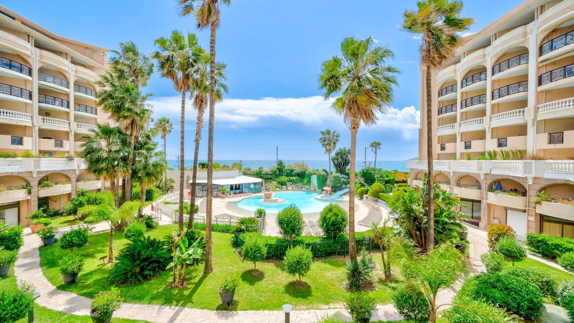 Residence La Palme D'Azur - Cannes 0*,  France