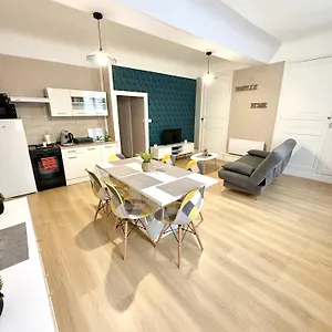 https://le-retro.hotels-rhonealpes.com