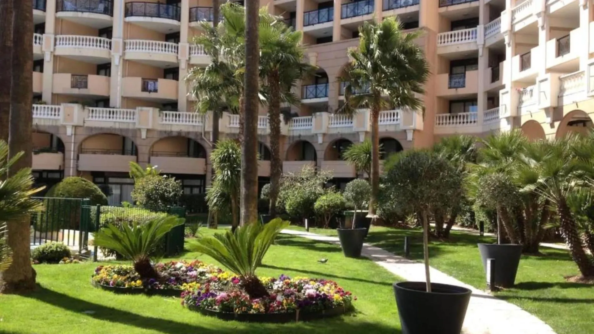 Apartment Residence La Palme D'Azur - Cannes France